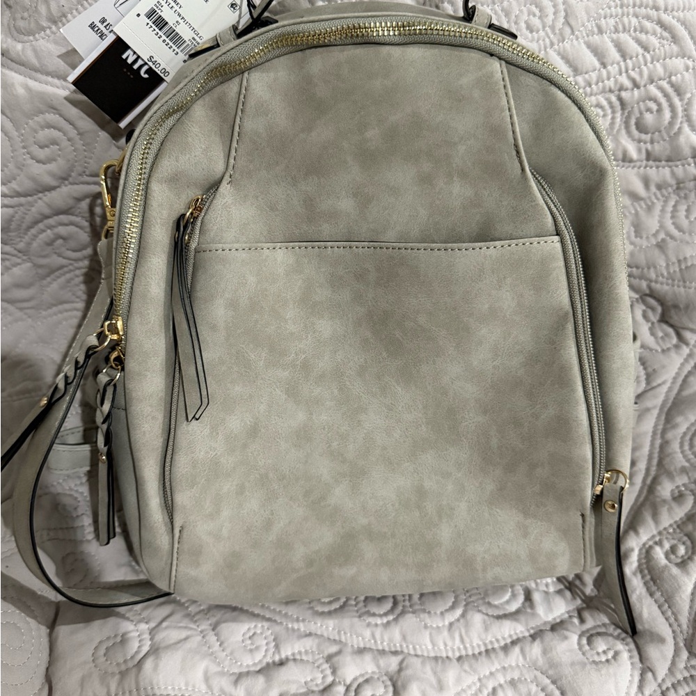 NYC Gray Backpack Sleek Design Everyday Use
